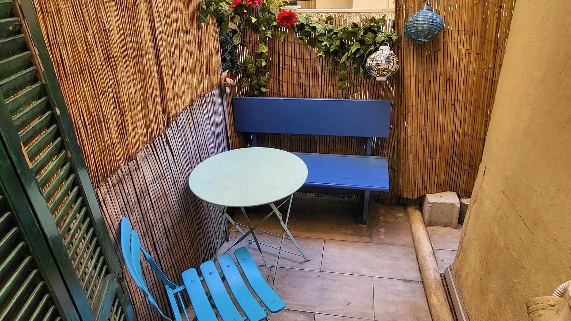Homestay Studio Centre Ville Nice France